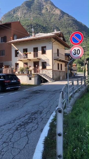 Ferienwohnung La Casa Del Cuore Fénis Exterior foto